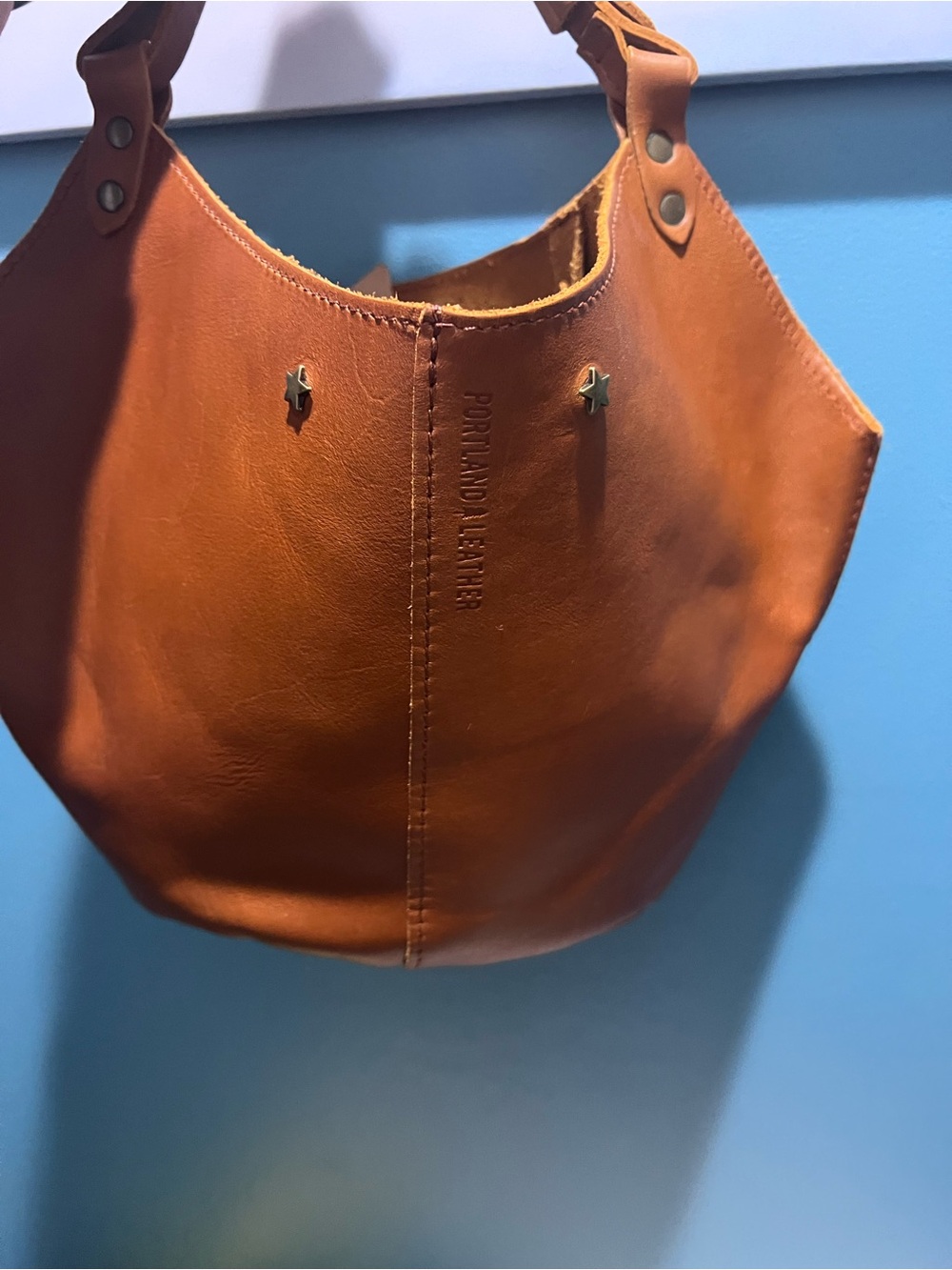 Modified Portland Leather Large Kangaroo Honey - Picture 2 of 4